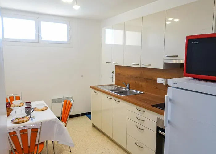 Les Cyclades-9 By Interhome